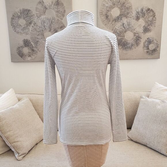 HALOGEN | Long Sleeve Striped Ribbed Turtleneck - [Small in Black/White] - Picture 7 of 11
